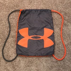UNDER ARMOUR Grey and Orange Drawstring Bag